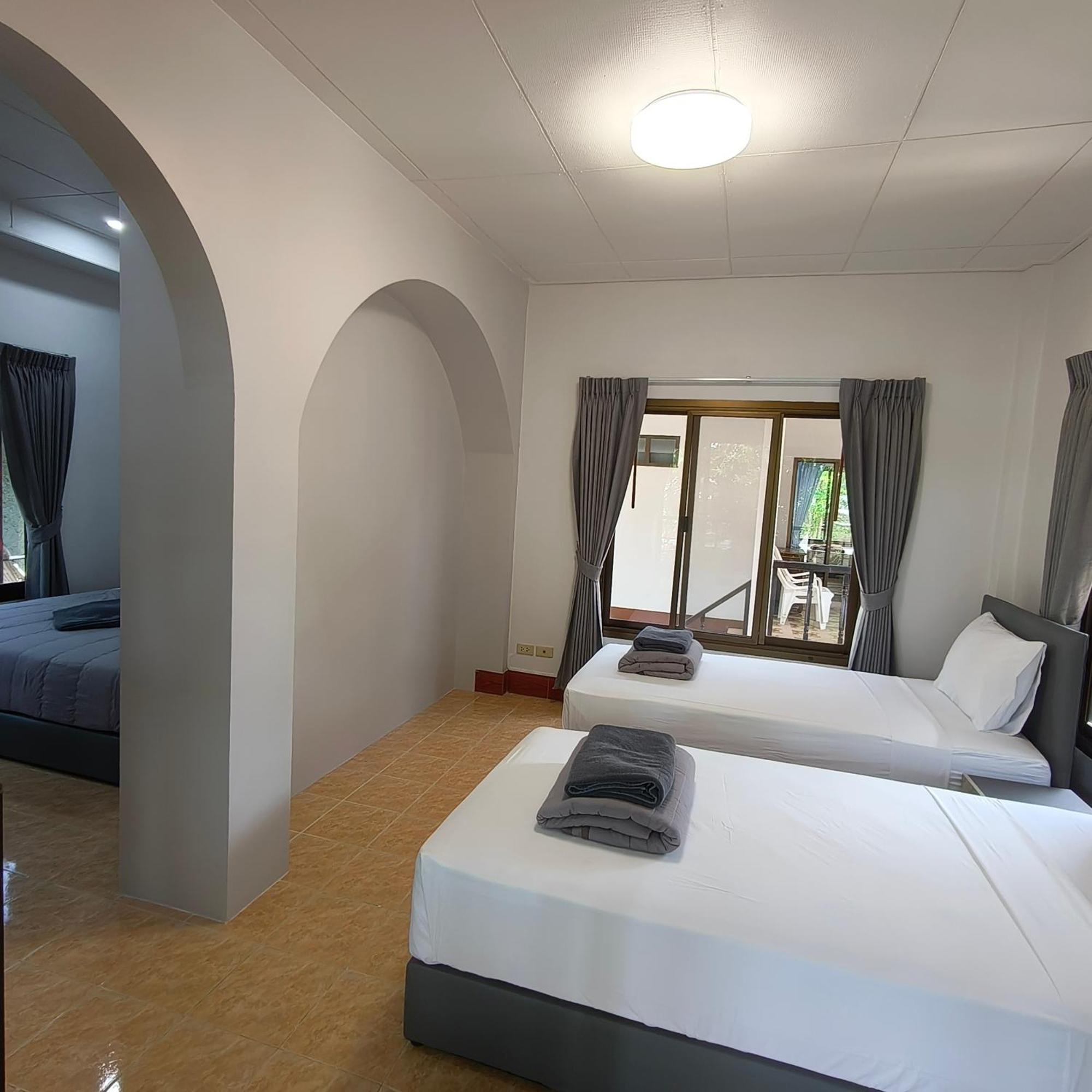 Phalarn Inn Resort Mae Nam Habitación foto