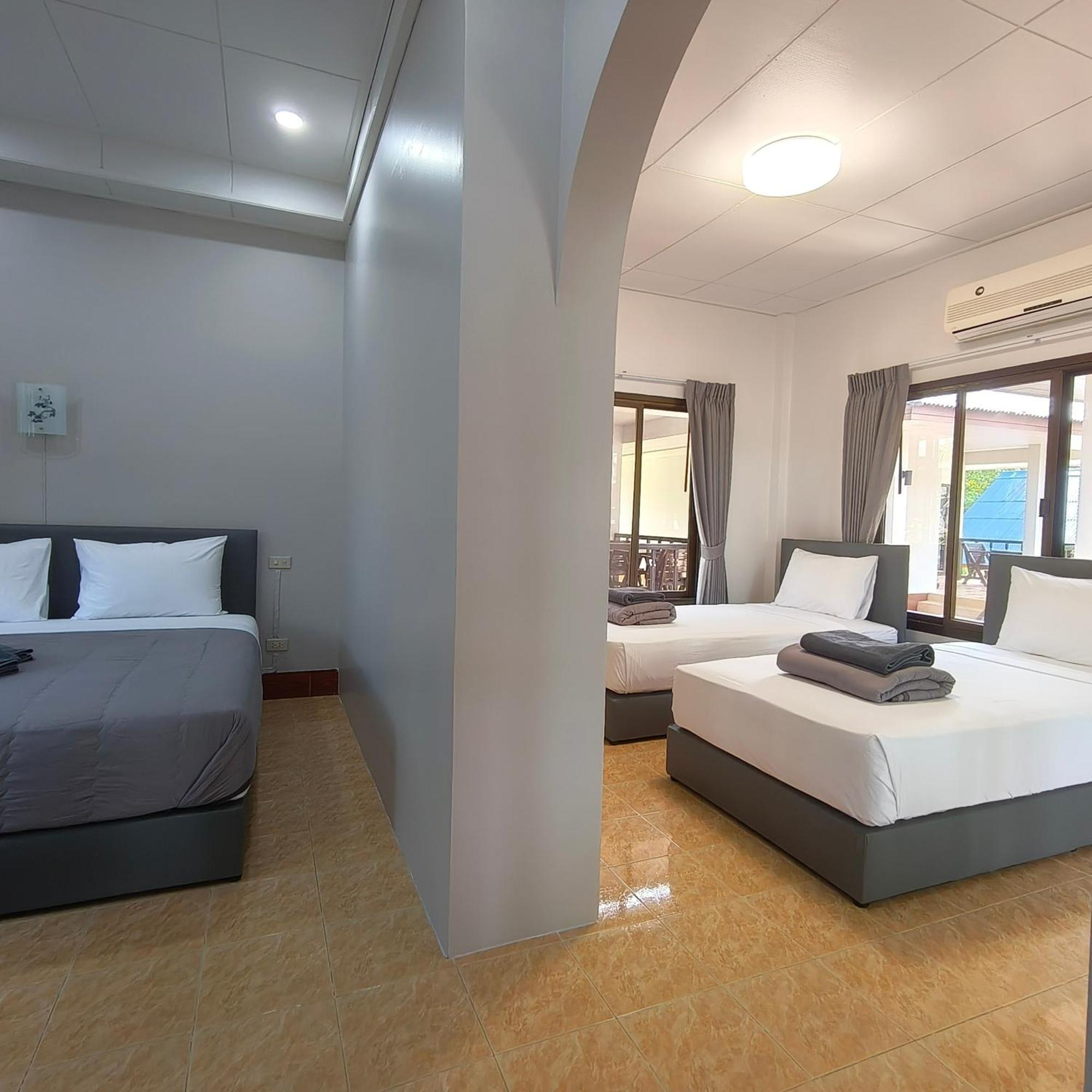 Phalarn Inn Resort Mae Nam Habitación foto